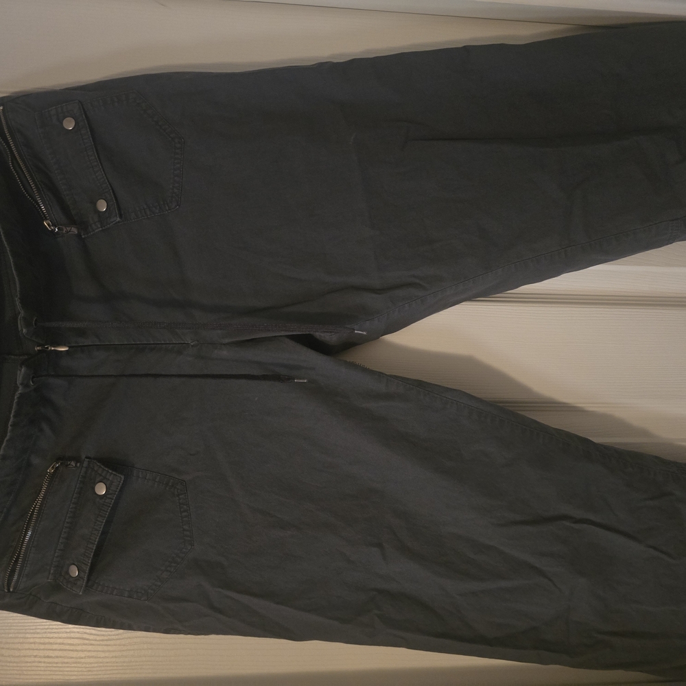 Danskin Ladies Gray Pants